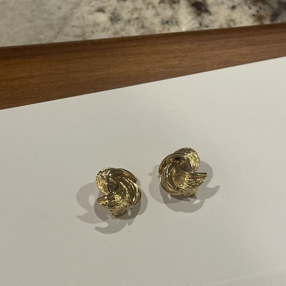 Pretty Vintage Signed Givenchy Gold Tone Clip On Earrings